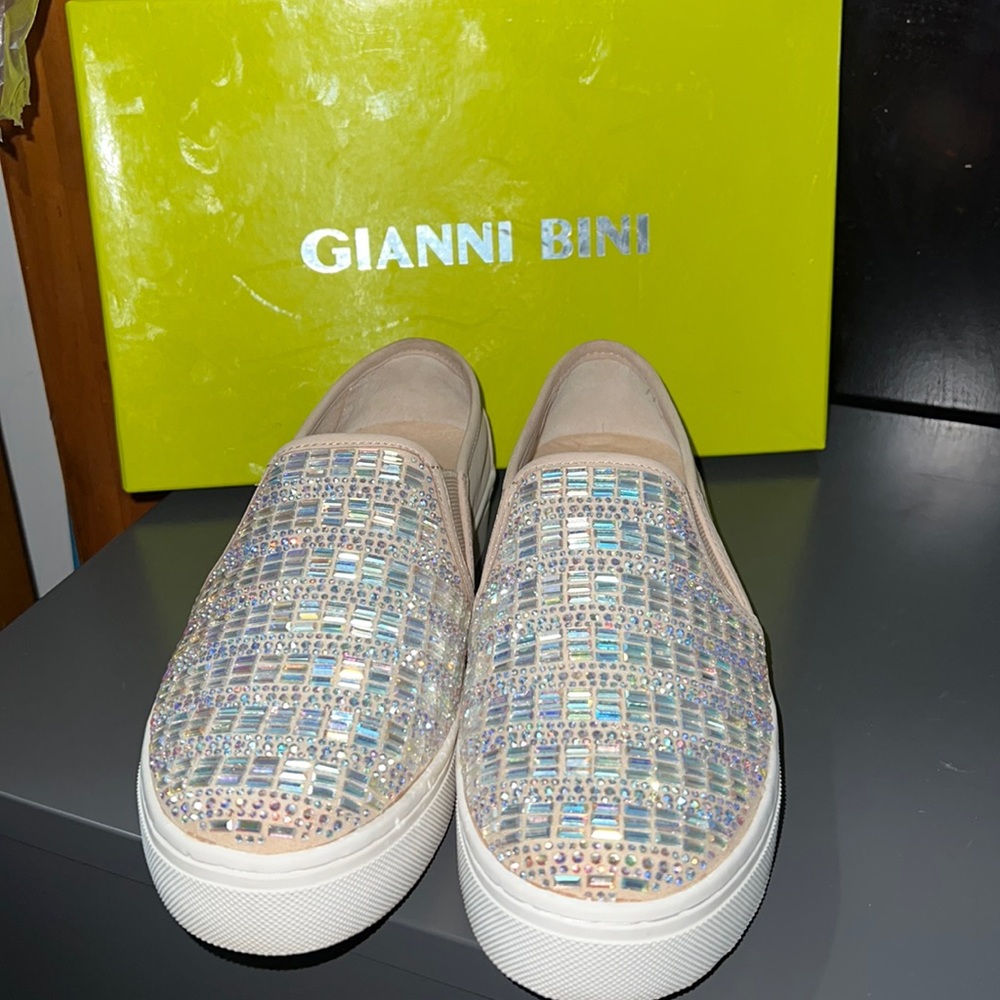 Gianni Bono Flats!